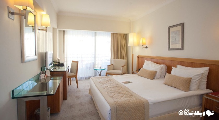 اتاق هانی مون هتل کرومار